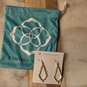 NWT Kendra Scott Earrings